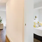 Playa De San Lorenzo Apartment *